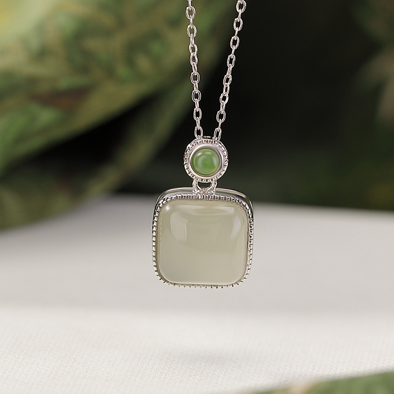 Mẫu bạc ngọc nước trong (không bao gồm dây chuyền)