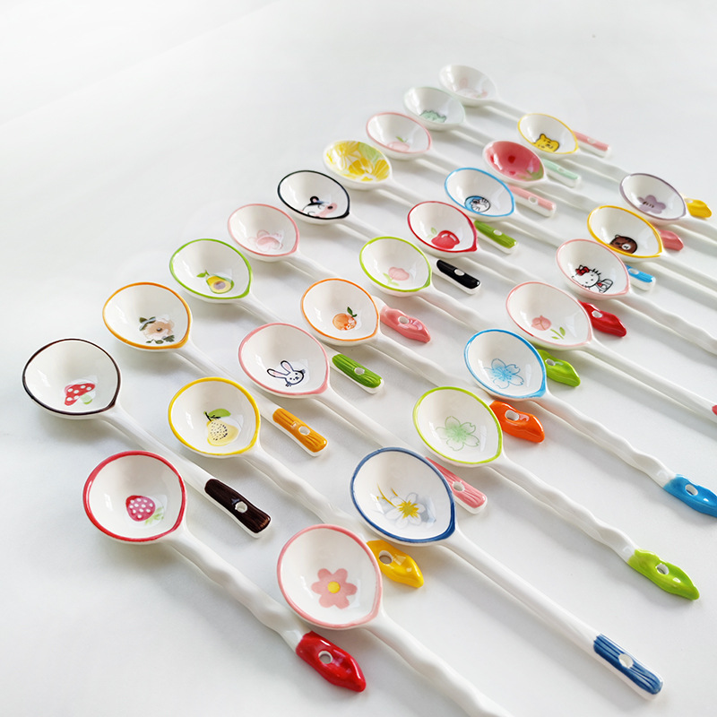 Cucharas de cerámica al por mayor cucharas de alto valor facial cucharas de sopa de mango largo cucharas cucharas dulces cucharas caseras