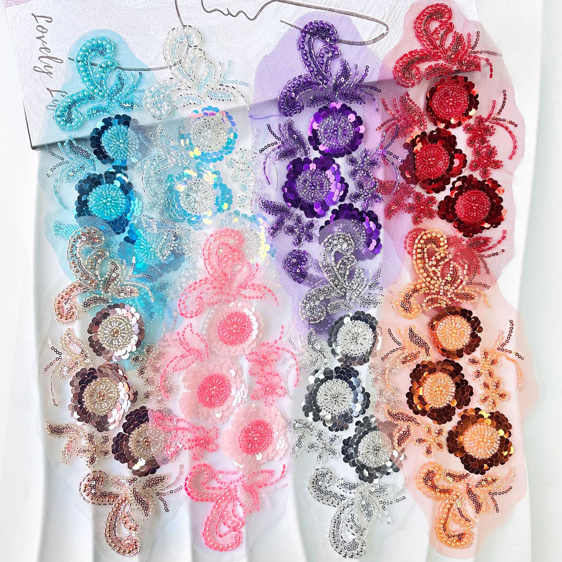 Flores tridimensionales subsidios de malla bordados perlas de clavos manuales parches vestido vestido vestido vestido de boda accesorios de decoración al por mayor