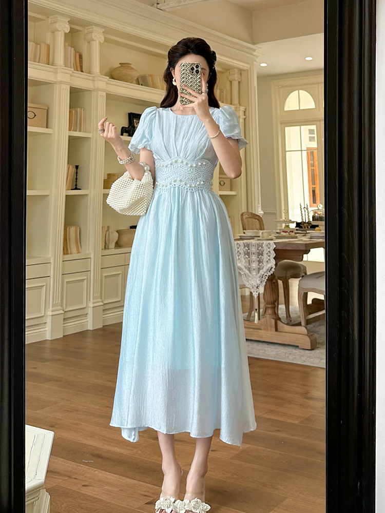 Đầm maxi nữ tay phồng thắt eo đính cườm dài qua gối — màu xanh
