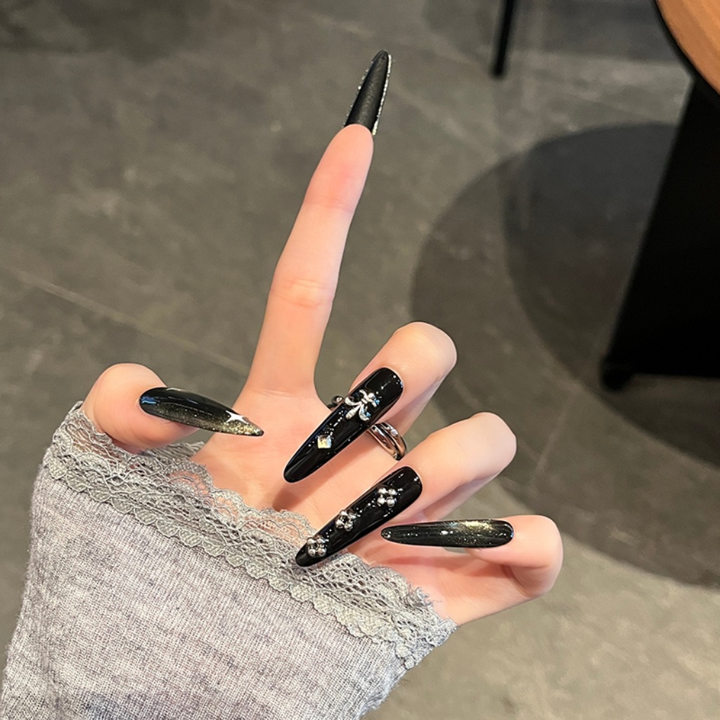 Uña hecha a mano de Europa y los Estados Unidos, joyas de uñas ultra largas, productos terminados transfronterizos, 10 piezas de uñas, parches de alta calidad al por mayor