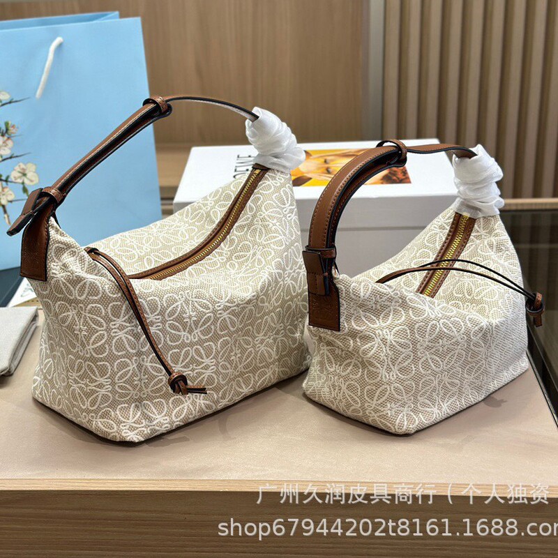 2025 New Luojia Jacquard Embroidered Lunch Bag Cubi Lunch Box Bag Retro Versatile Satchel Niche Armpit Women's Bag