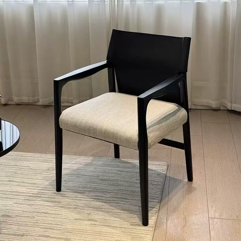 Столовый стул из цельного дерева с подлокотным креслом для домашнего ресторана Стул черный бизнес отель седло седло седло