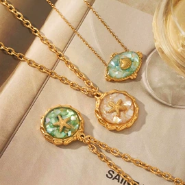 项链;戒指;耳环