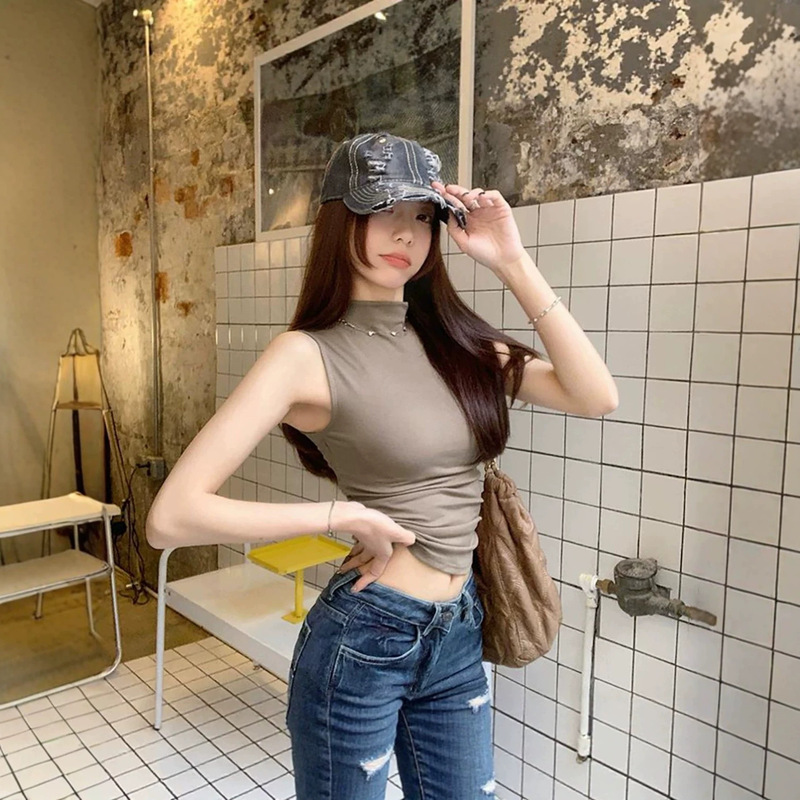 Purely alluring hot girl half-high collar sleeveless tank top for women, summer niche slim-fit waist-cinching base shirt, stunning tight-fitting top Purely alluring hot girl half-high collar sleeveless tank top for women, summer niche slim-fit waist-cinching base shirt, stunning tight-fitting top