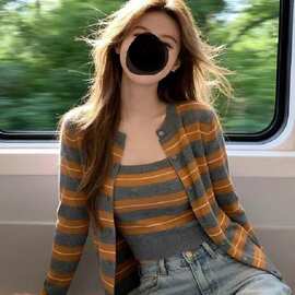 韩系橘色条纹叠穿针织开衫女早秋季设计感时尚外套外搭两件式上衣