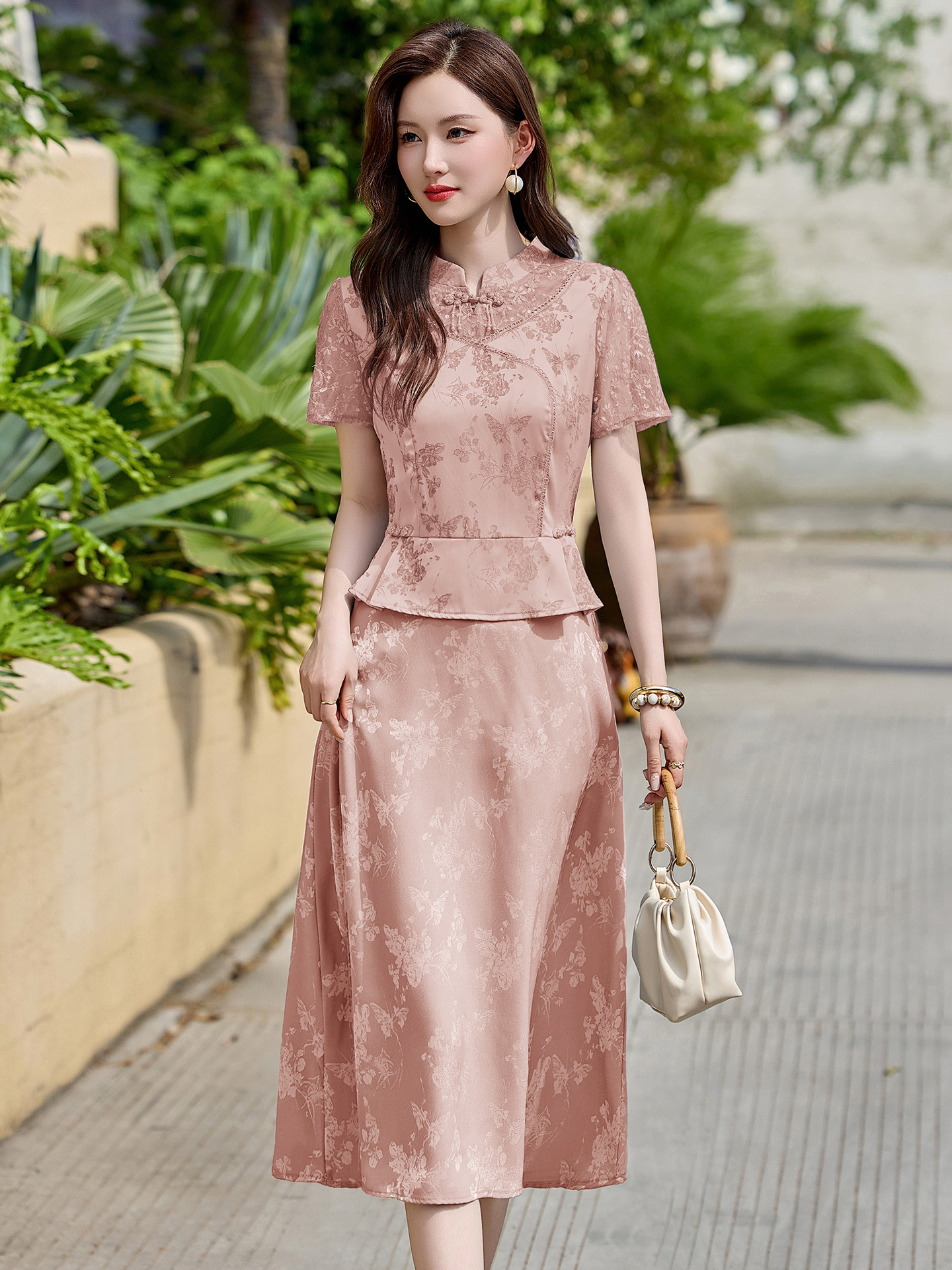 Đầm maxi nữ tân cổ điển cổ đứng đính hạt cườm, phối ren, họa tiết jacquard, thiết kế giả hai lớp LX2625 — xanh lam, Màu hồng