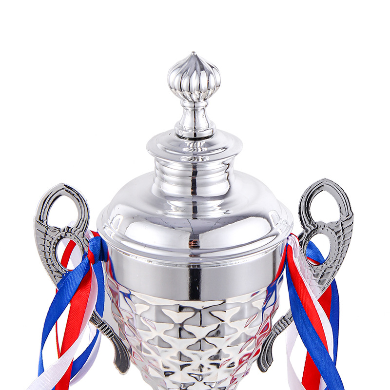 Fabricantes al por mayor creativos metales trofeos adornos artesanías regalos trofeos al por mayor fútbol partidos de baloncesto premios