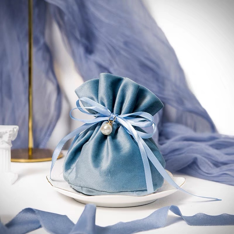 欧式创意婚礼喜糖盒网红喜糖布袋丝绒糖果袋结婚伴手礼回礼袋糖盒