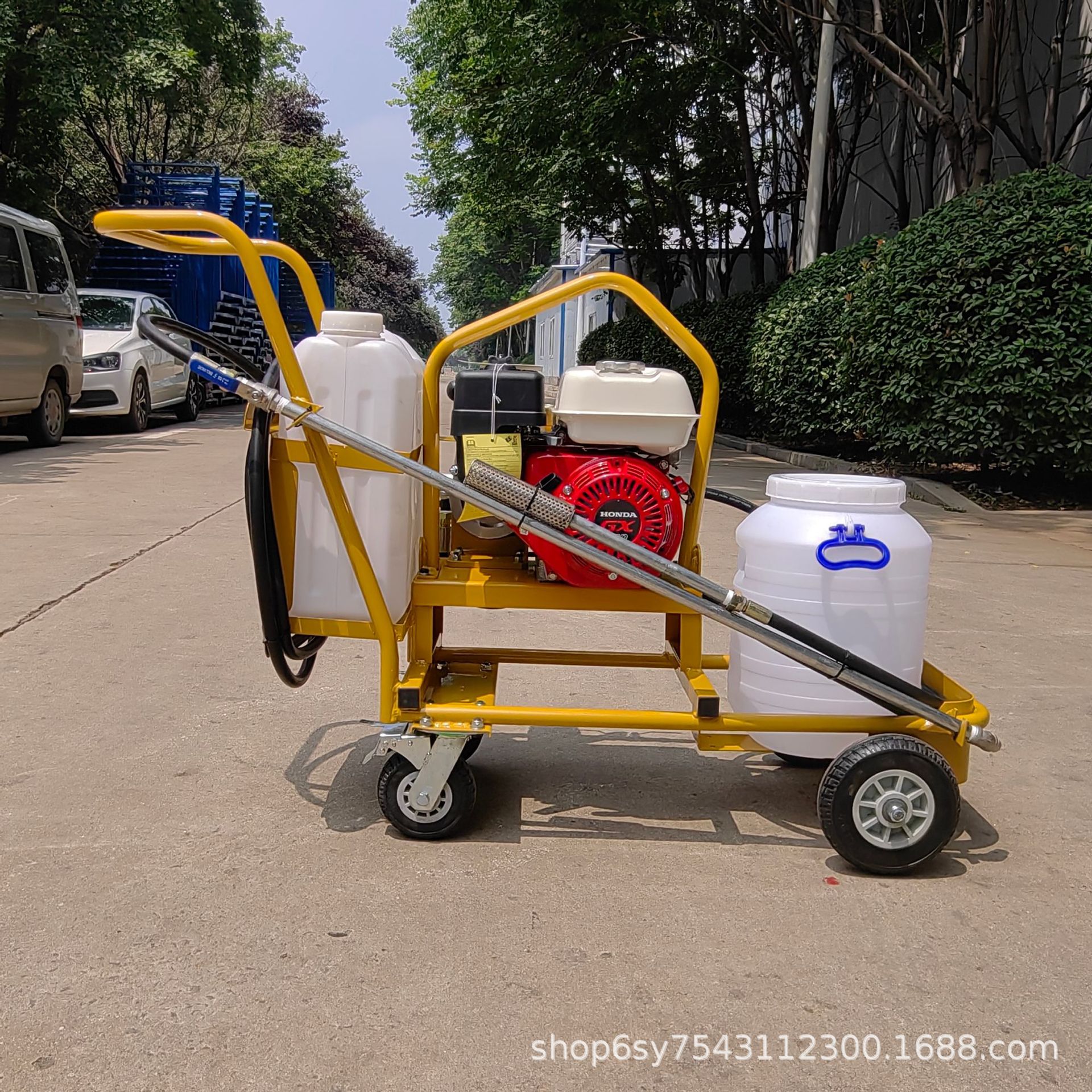 小型乳化沥青撒布机汽油/柴油喷淋设备建筑道路施工翻新机械