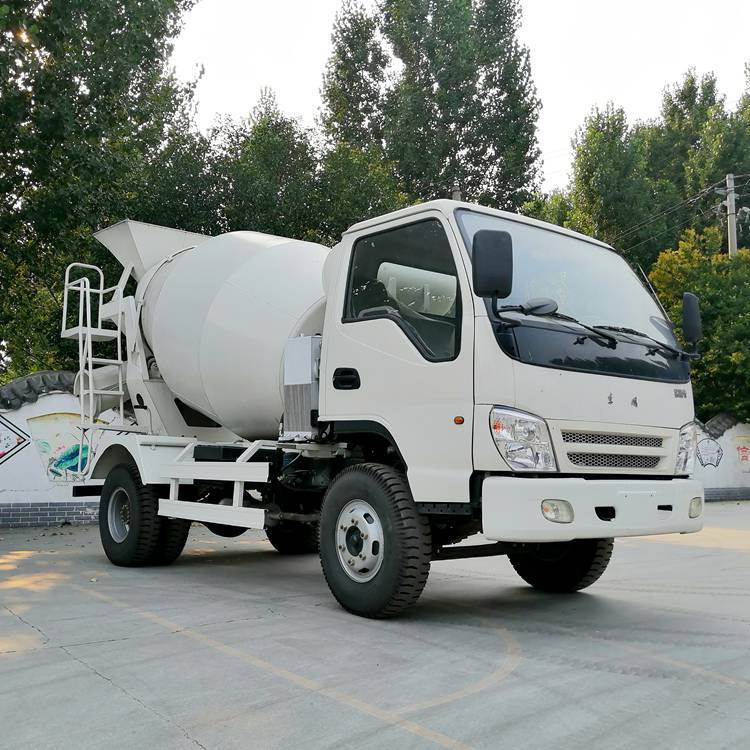 混凝土搅拌车四缸 唐骏搅拌车上料车现货供应自动上料搅拌车2立方