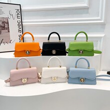 ���s���|�͹Ÿ߼���Ůʿ�μ���n��r�г����|��б����ٴ������