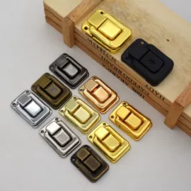 服饰箱包五金;合页、铰链;框饰配件