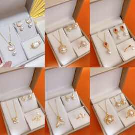 天然品质淡水珍珠高档拉丝套盒 14k注金套装吊坠耳钉戒指厂家直销
