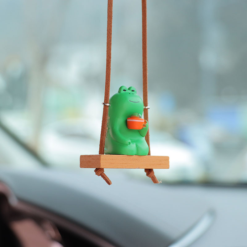 Cartoon frog sitting sofa cross-border car decoration interior pendant pendant car pendant decoration