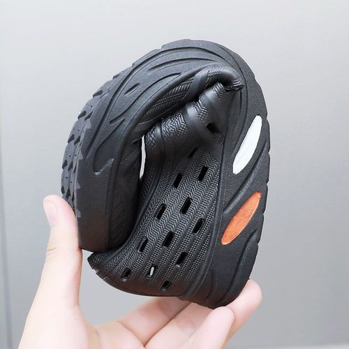 Men's Summer Outerwear Slip-on Shoes with Head Covering, Non-slip Sports Sandals for Driving, Breathable Beach Shoes Trend