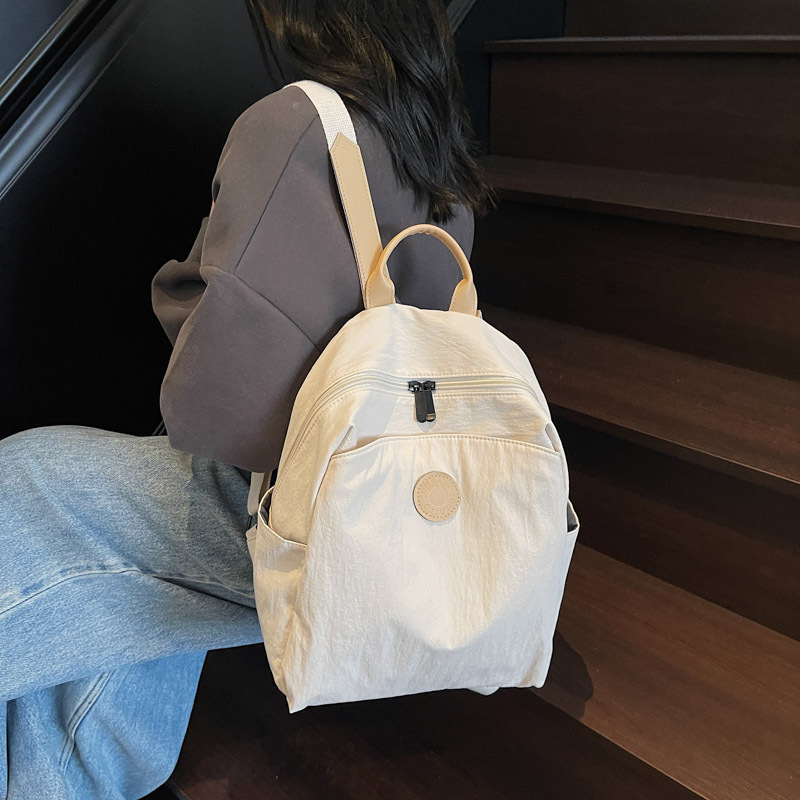 Bolsa de estudiantes de moda coreana para mujeres 2025, verano, nueva moda, mochila casual de gran capacidad, bolso de viaje simple para mujeres