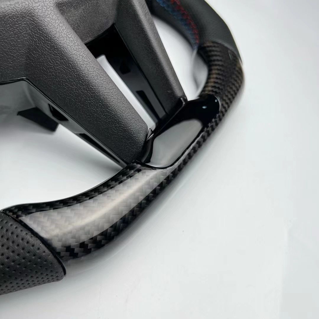 Applicable to BMW G20 G22 G80 G87 M2 M3 M4 old modified new CS real carbon fiber steering wheel assembly