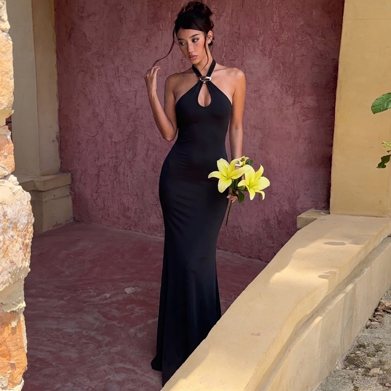European And American Women's Clothing 2026 Summer New Metal Buckle Neck Strap Slim And Thin Spice Girl Dress_ecoleips.com