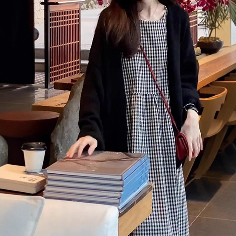 French-Style Outfit 2026 New High-End Beautiful Vest Plaid Dress Women's Autumn Long Skirt Set