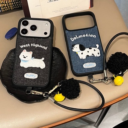 Embroidered Denim Puppy Suitable for Apple 17Promax Mobile Phone Case Iphone16/15/14 Hand Rope Hair Ball Soft
