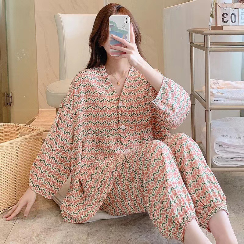 Spring summer pijama, flashlight, thin set, loose fit, V-neckline
