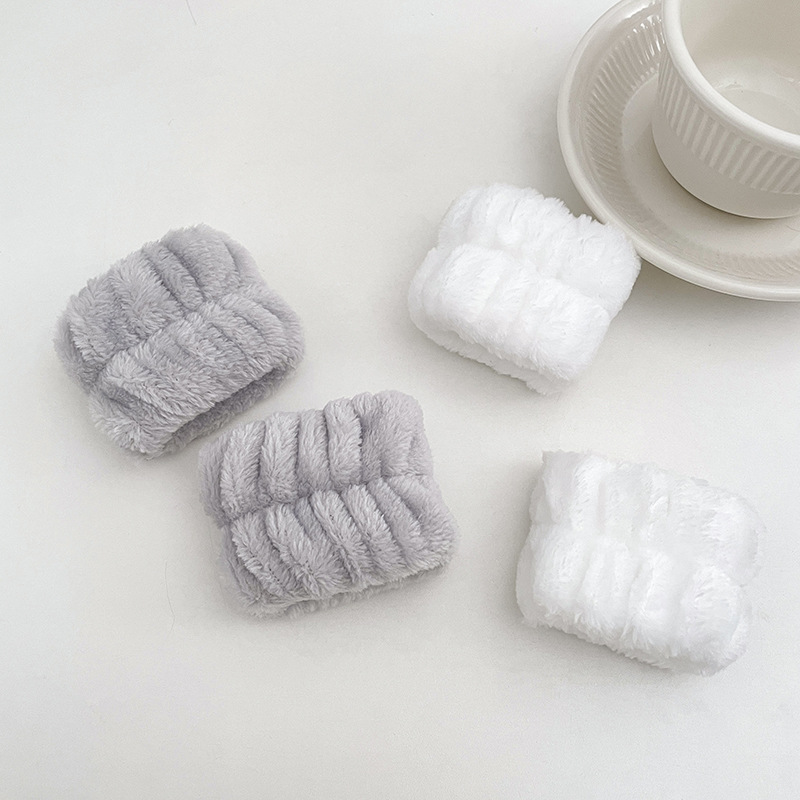 Mangas Arteque absorbente de agua a prueba de humedad Lavado facial femenino Pulsera Lavado Manga a prueba de salpicaduras Ejercicio Pulsera de limpieza de sudor Lazo para el cabello de felpa