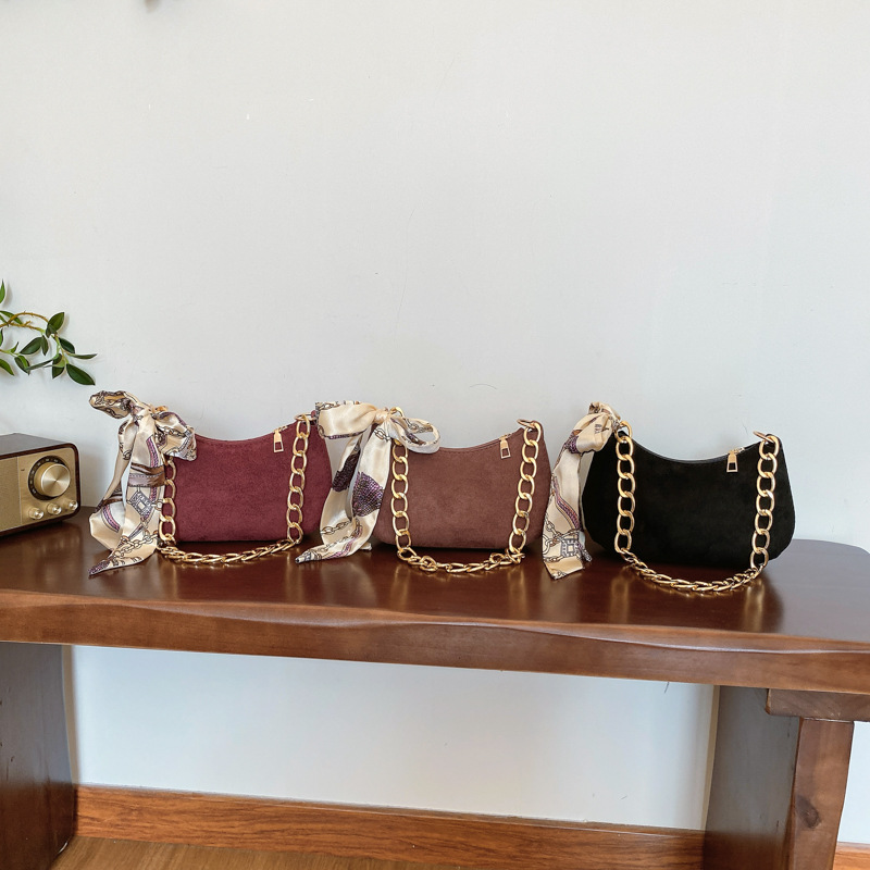 Bolso retro mate para mujeres 2024 nueva personalidad de cadena gruesa bolso de hombro casual brazo bolso de mano Meirard