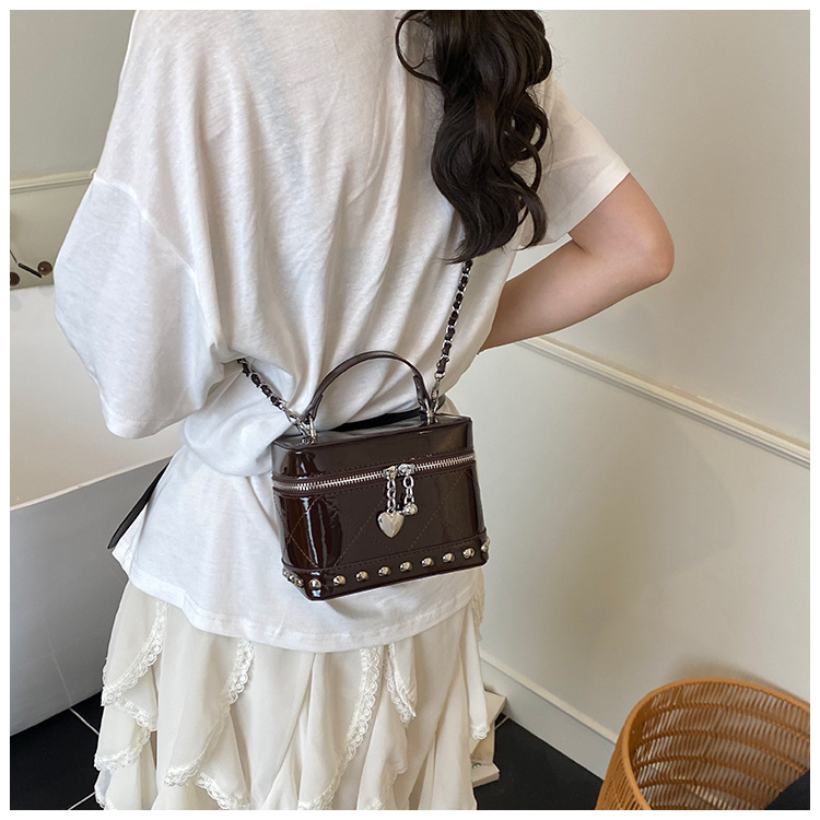 Korean style fashionable handbag for women 2025 summer new style small square bag, simple embroidered thread chain single-shoulder crossbody bag undefined
