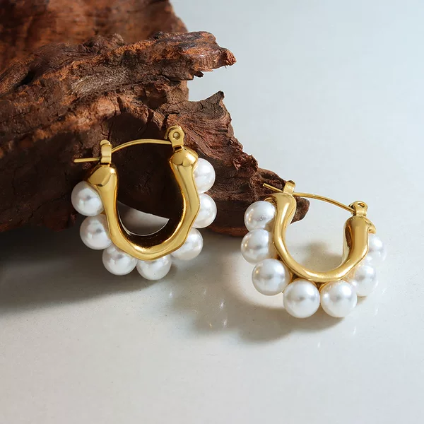Elegant Gentle Beautiful Distinctive Ear Buckle Fashion All-match Titanium Steel Gold Plated Earrings Inlaid with Faux Beads Unfading Earrings
