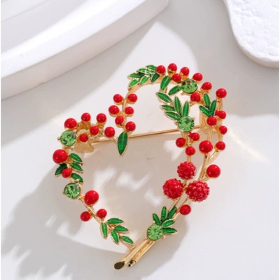 Elegant and Fresh Heart-Shaped Brooch with Delicate Floral Enamel, Versatile Corsage, Niche High-End Feel, Suit and Dress Pin