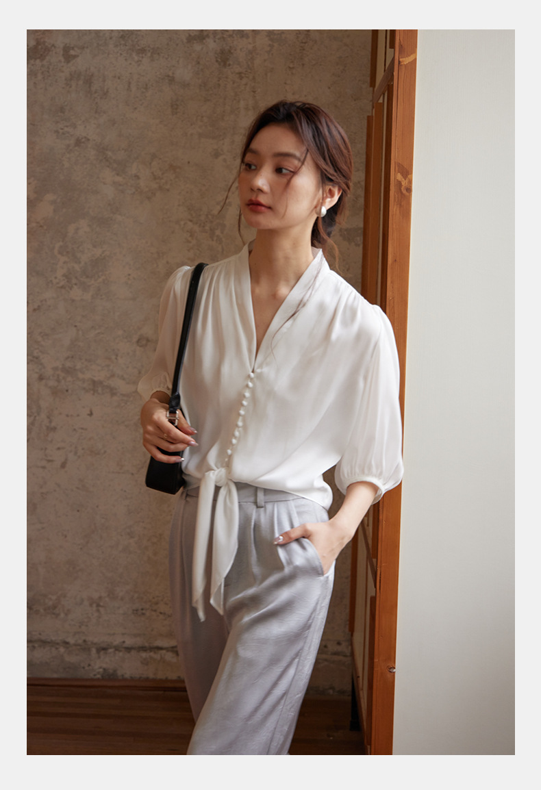 起范2024夏季新品法式知性优雅V领女士衬衫宽松显瘦缎面衬衣82911 pic 23