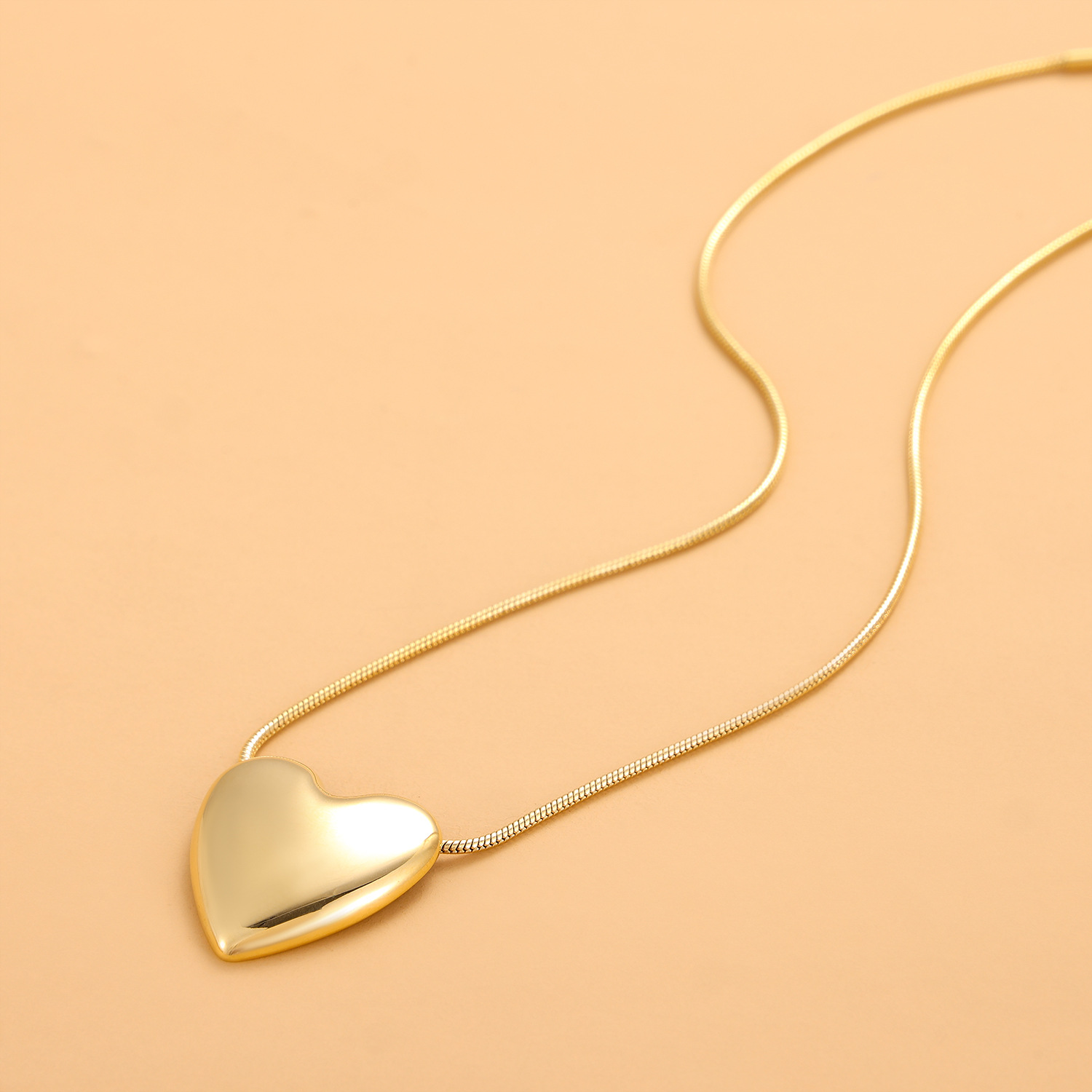 12g Weight Titanium Steel Pendant Material Pendant Necklace Classification Titanium Steel Chain Material cable chain Chain Type 1 Piece Quantity Holiday, Daily Occasion Titanium Steel Material Heart Shape Pattern All Seasons Season Women's Gender Simple Style Style Wholesale Jewelry Simple Style Heart Shape Titanium Steel Cable Chain Pendant Necklace 2