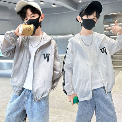 Children's clothing summer new style boys' letter-print long-sleeve sun protection jacket 2024 children's sports fashion hooded sun protection clothing wholesale