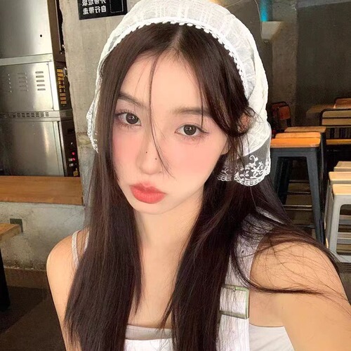 French lace triangular scarf for women, sweet and cute summer headscarf, vacation photo headband, forest-style headband, versatile hair accessory