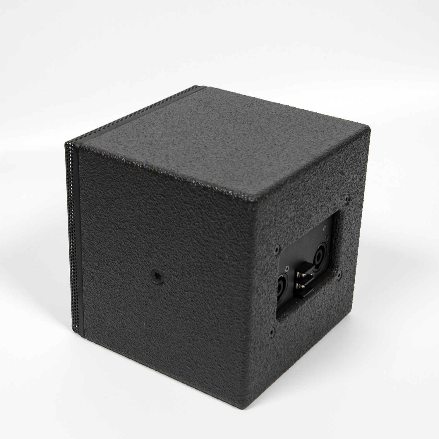 Altavoz coaxial de 5 pulgadas con 2 divisores de frecuencia, tecnología de transducción que integra el conjunto de accionamiento de agudos y el controlador de graves en el mismo eje