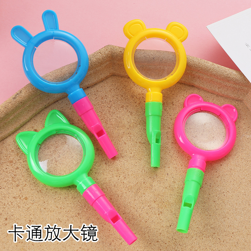 Ciencia y educación infantil dibujos animados lupa pequeño juguete silbato plástico lupa de mano juguete al por mayor