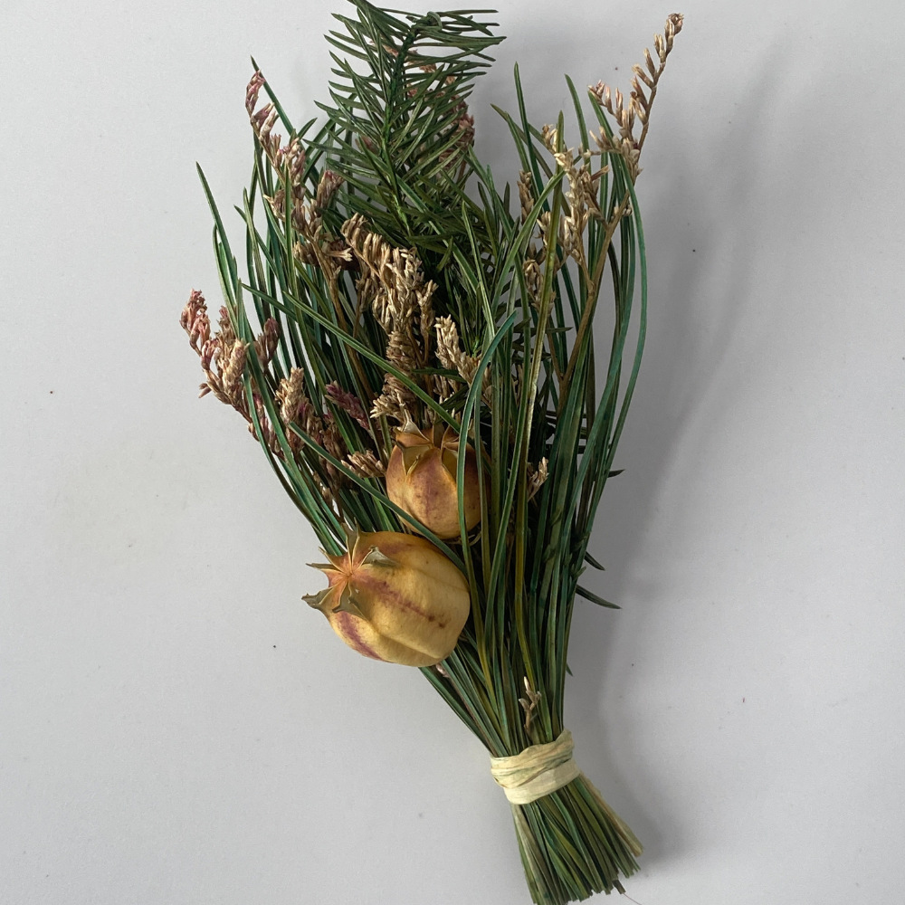 Mori Eternal Flower Mini Real Flower Dry Flower Ramo pequeño Accesorios Decoración hecha a mano Adornos de escritorio