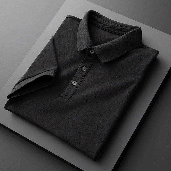 Black polo, with short sleeve