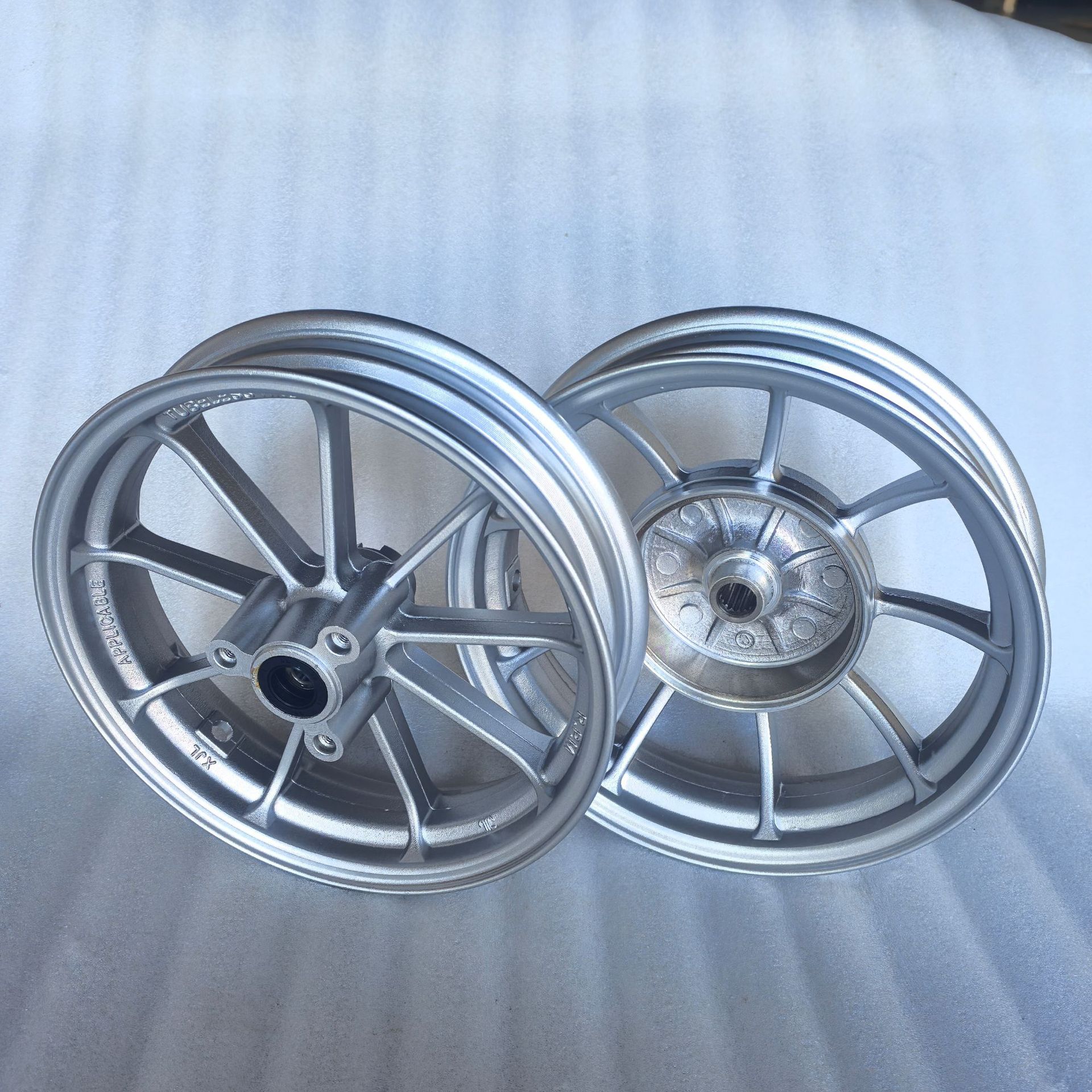 Motuoche – 10 inch Aluminum Hub - 10-inch-215-wide-jog50-disc-brake-40-disc-16-tooth-all-silver-white-set