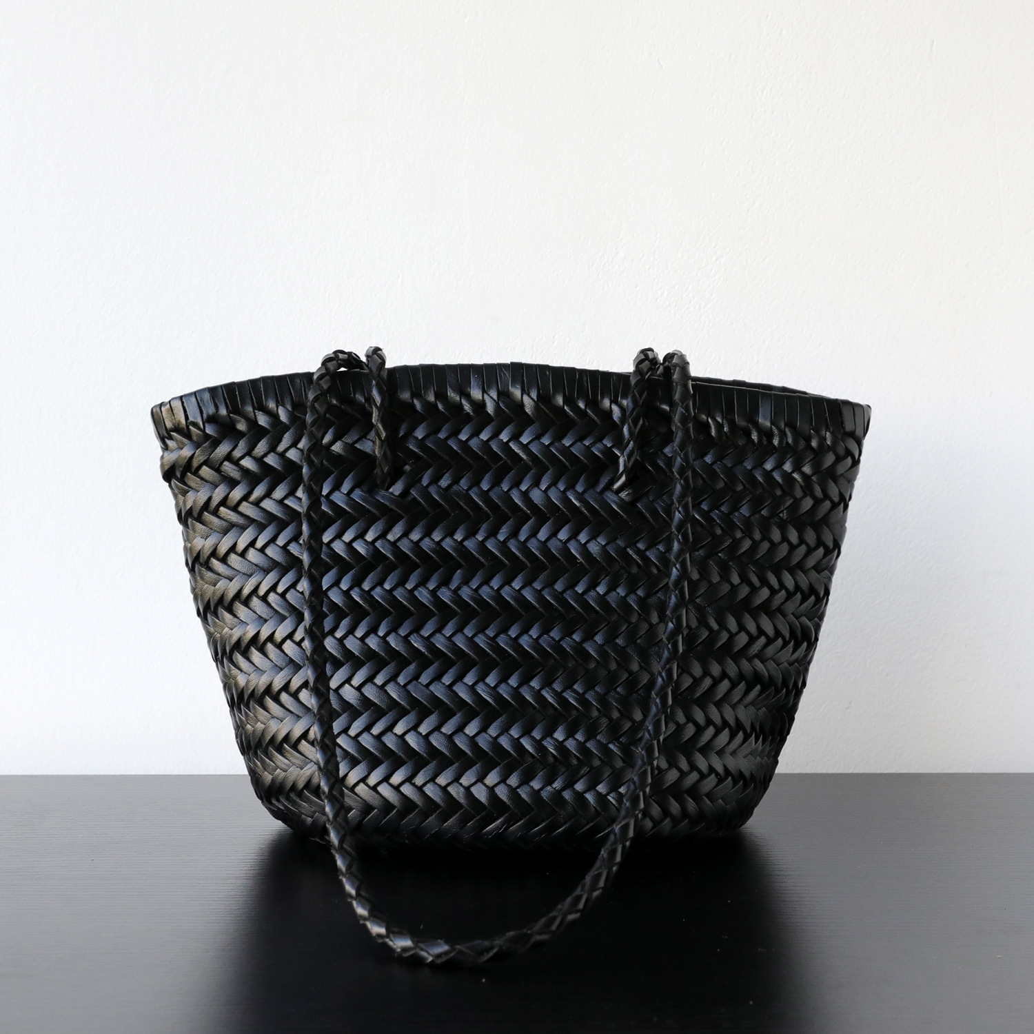 Niche Luxury French Vintage Top Grain Cowhide Hand-Woven Basket Bag Genuine Leather Underarm Bucket Bag For Women - Thumbnail 7