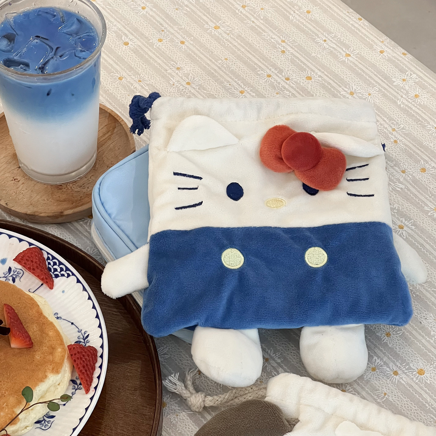 Perro Pacha Hello Kitty bolsa de almacenamiento bolsa de cordón de felpa Linda bolsa de papelería de estudiante japonés bolsa de almacenamiento de artículos diversos