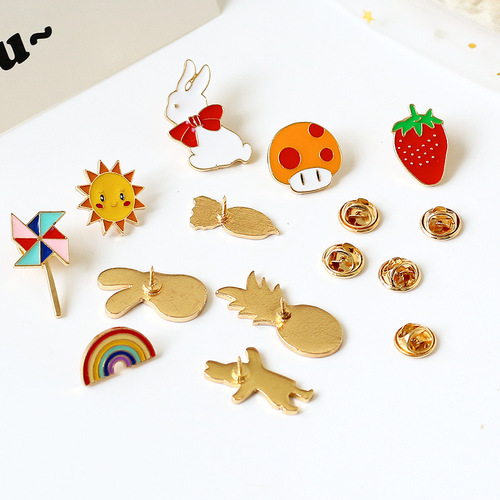 Cute animal cartoon brooch fashion couple metal ins clothing bag creative badge accessories small pendant