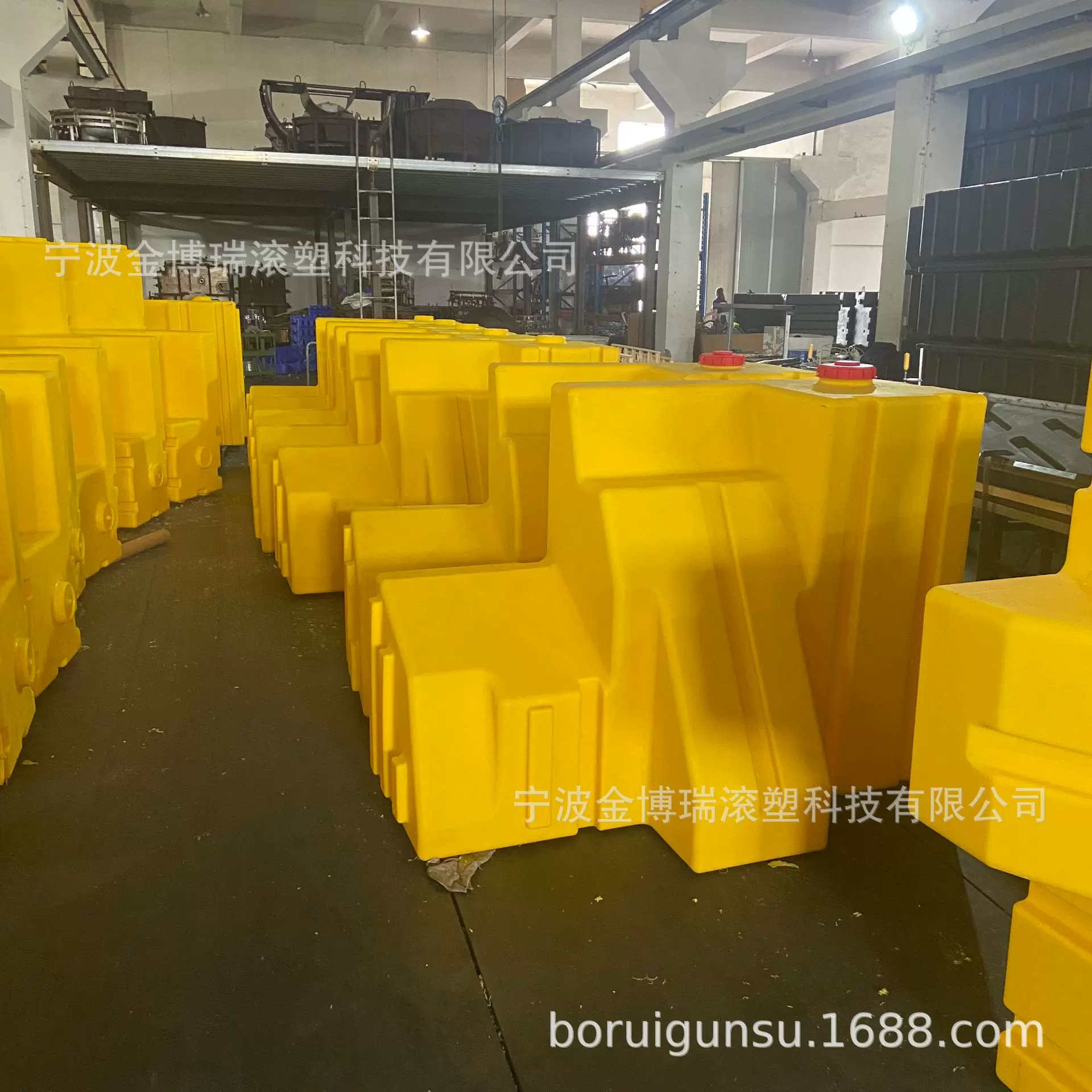 定制滚塑工 厂 大型滚塑水箱 汽车水箱 800mL大容量