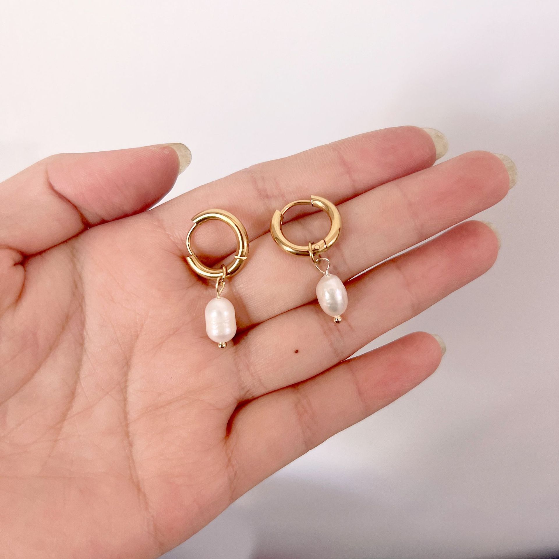 Women'S Gender Pearl, Plating Design Fashion Round Stainless Steel Pearl Plating Drop Earrings 1 Pair