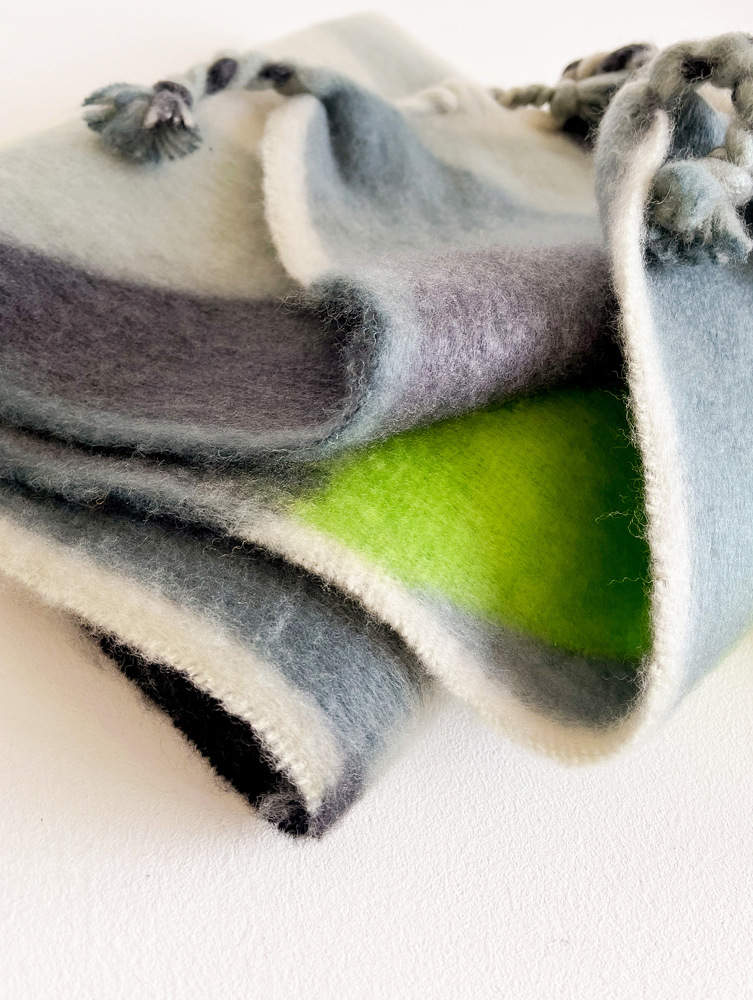 New Geometric Triangle Scarf Women in Winter with 100 Pairs of Tune, Green Hippocampus Hair Shawl for Women's Street_voghion.com