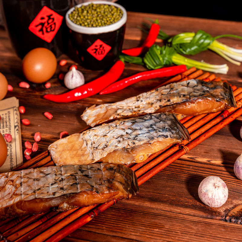Steak Farm Layu Grass carp specialty Sausages dried food Hubei Air drying Smoked Salted fish Special purchases for the Spring Festival wholesale