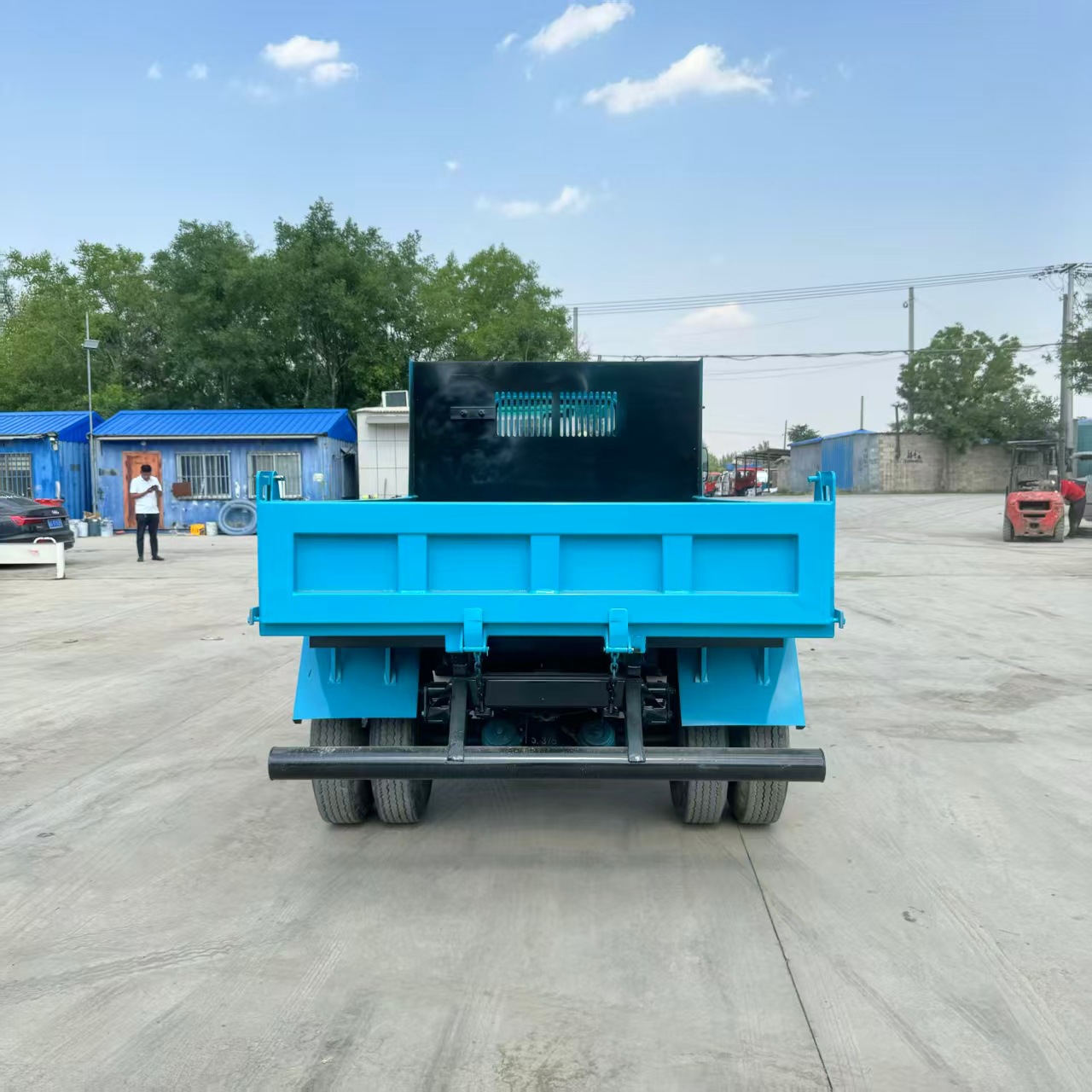 Manufacturer of cross-border Isuzu dump trucks, small dump trucks, light trucks, single and double row right-hand drive tipper trucks