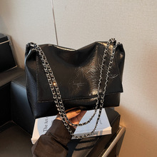 秋冬季高级质感气质油蜡皮单肩包女潮流链条轻奢时尚休闲斜挎包