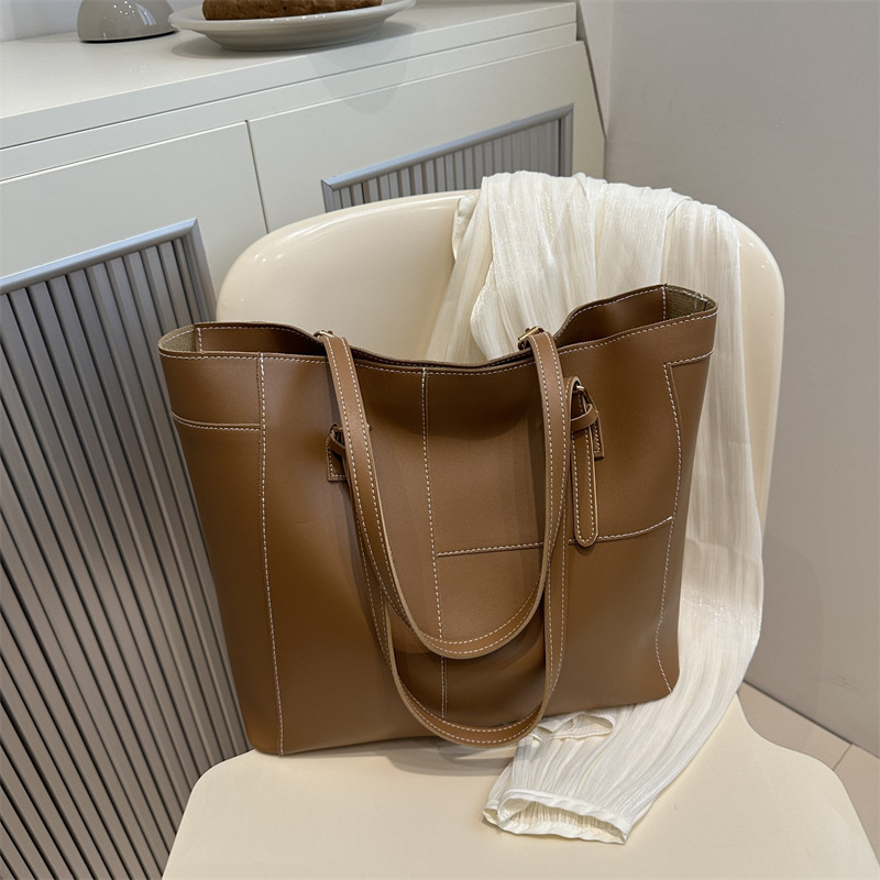 Bolso retro 2024 nuevo estilo de trabajo bolso de viaje de moda alta calidad de hombro versátil bolso de gran capacidad